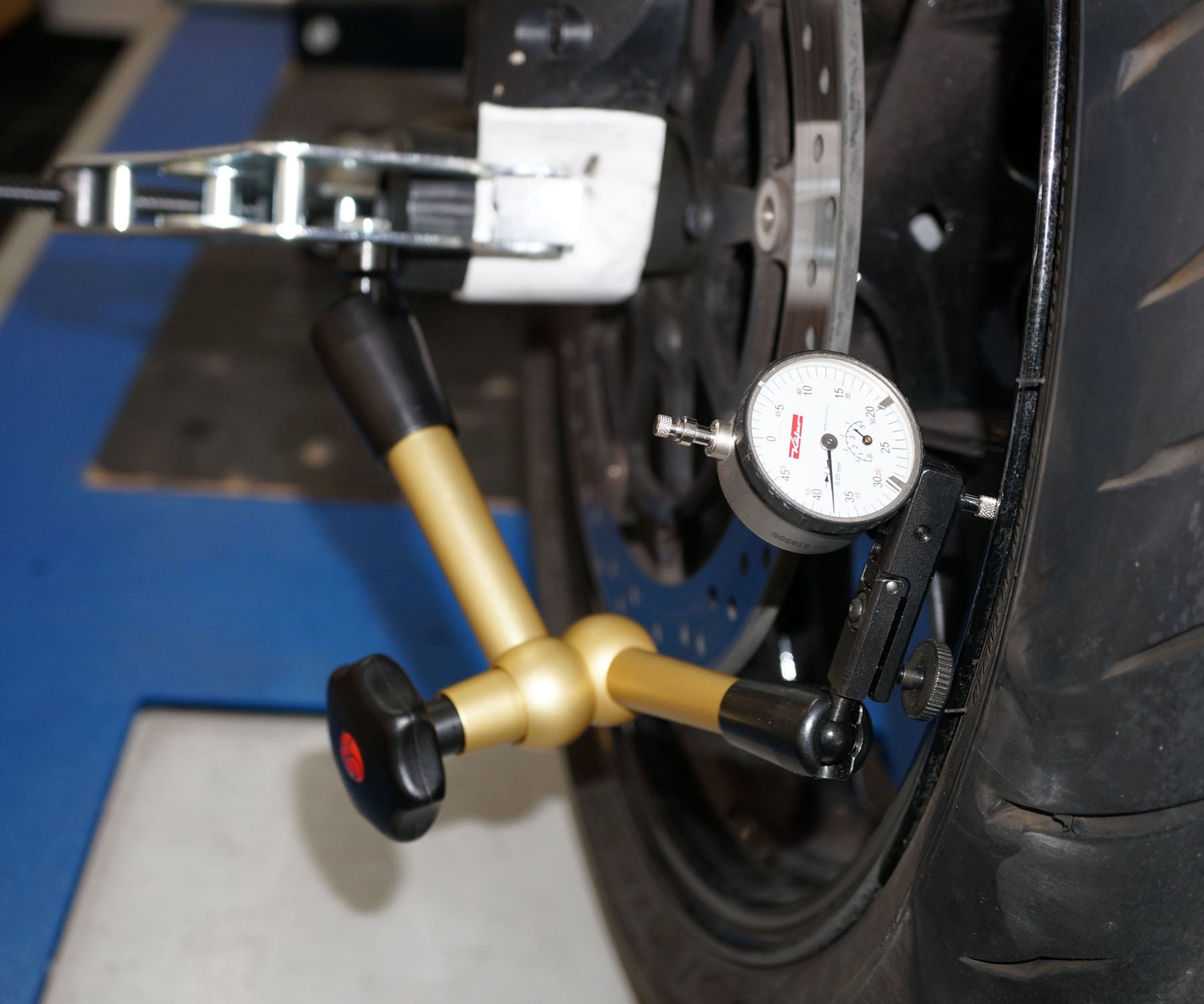 Motorradgutachten und Rahmenvermessung bei Ihnen vor Ort.